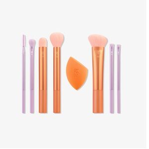 Real Techniques Level Up Makeup Brush + Blending Sponge Set